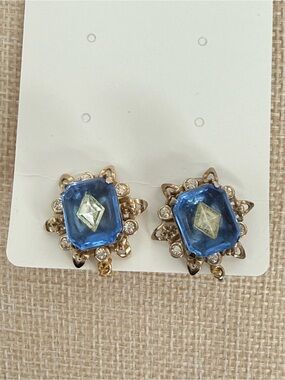 vintage Art Deco or Art Deco Revival glass clip-on screw back earrings 1930s-40s